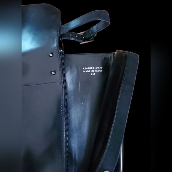 Renvy Black Leather/ Over The Knee Buckled Boots Size 7 NWOB - Picture 5 of 5